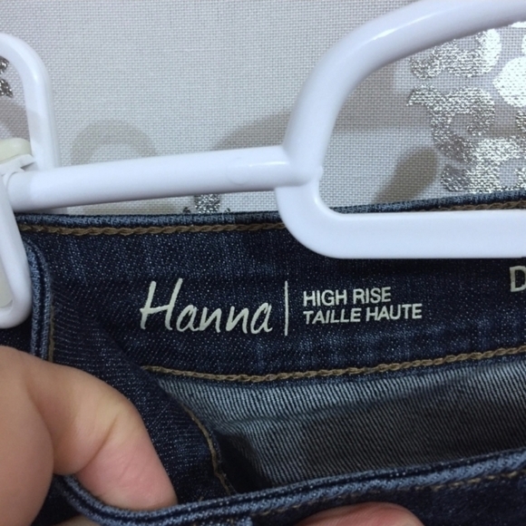 Denver Hayes Hanna High Rise Curve-Tech Cropped Jeans - Picture 5 of 6